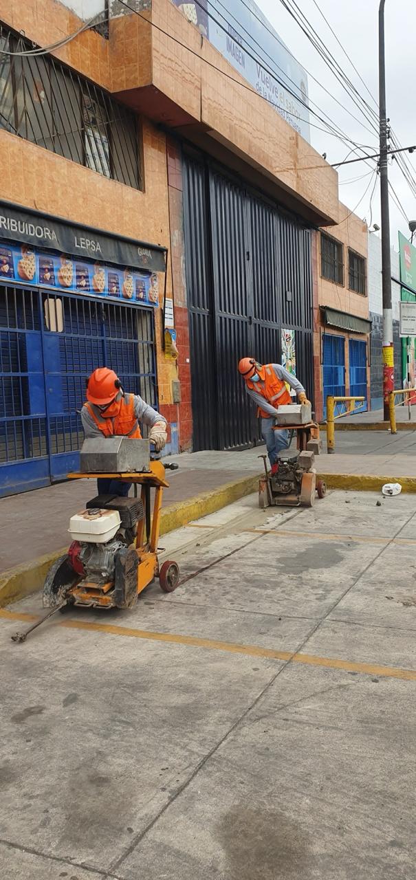 Cambio de redes de agua potable en Mercado Fiori - foto 1