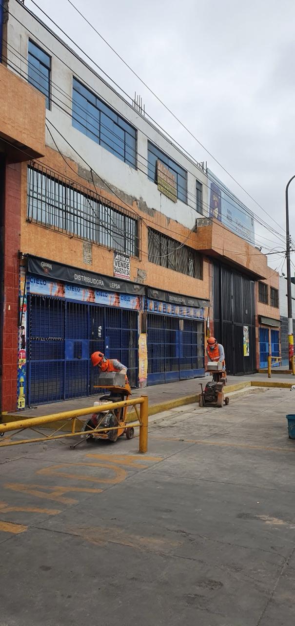 Cambio de redes de agua potable en Mercado Fiori - foto 6